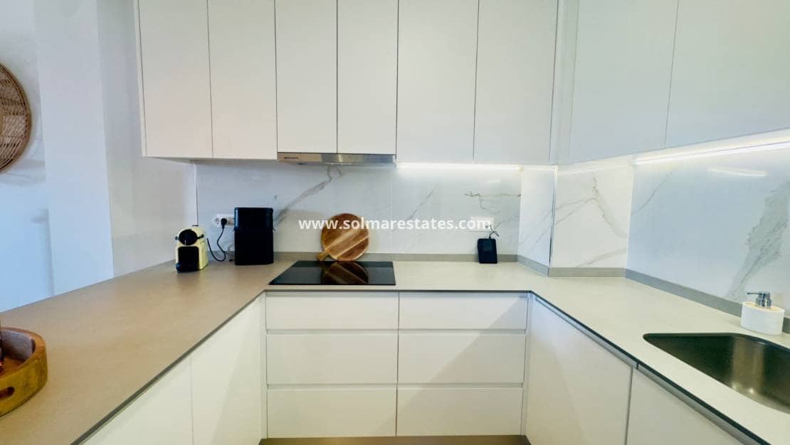 2 bedroom Apartment for sale in Los Altos with pool - € 299,000 (Ref: 9314292)