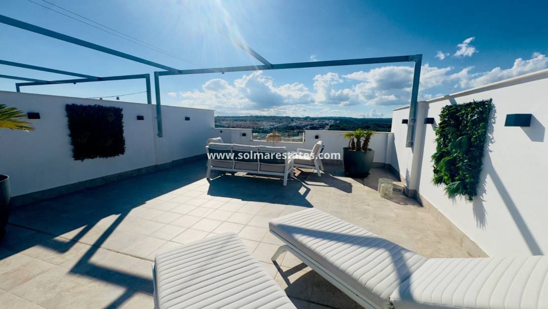 2 bedroom Apartment for sale in Los Altos with pool - € 299,000 (Ref: 9314292)