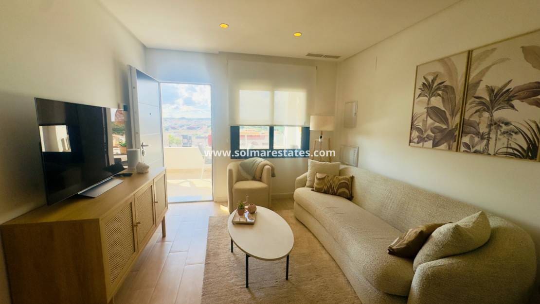 2 bedroom Apartment for sale in Los Altos with pool - € 299,000 (Ref: 9314292)