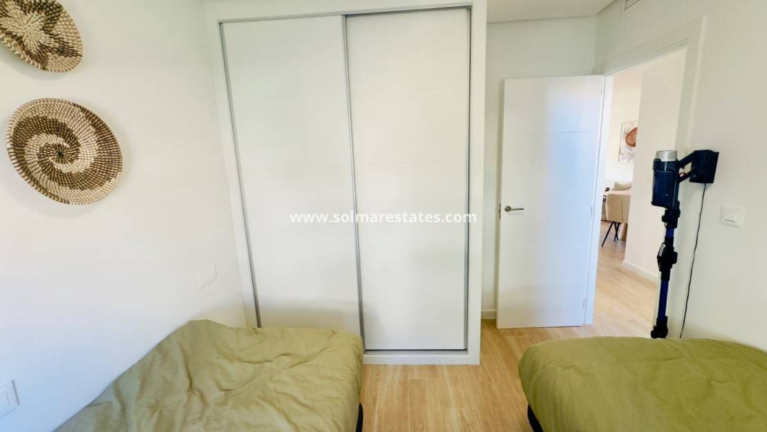 2 bedroom Apartment for sale in Los Altos with pool - € 299,000 (Ref: 9314292)