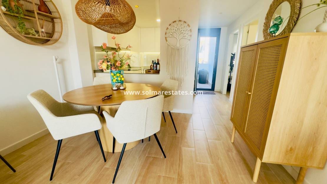 2 bedroom Apartment for sale in Los Altos with pool - € 299,000 (Ref: 9314292)