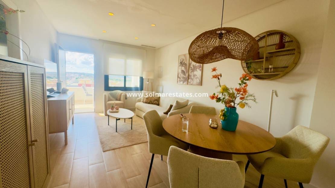 2 bedroom Apartment for sale in Los Altos with pool - € 299,000 (Ref: 9314292)