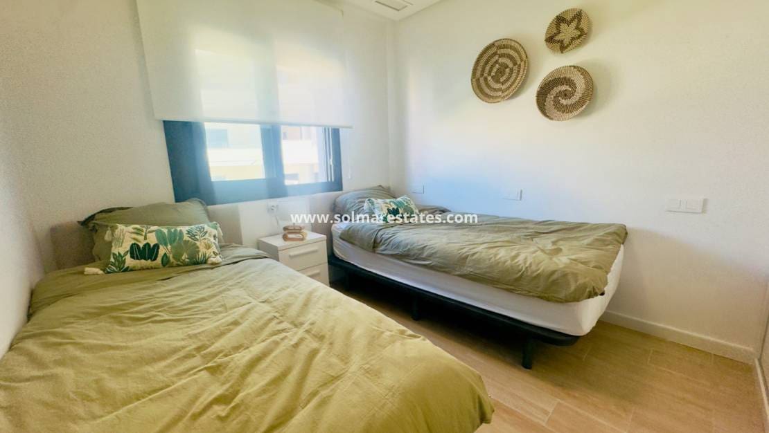 2 bedroom Apartment for sale in Los Altos with pool - € 299,000 (Ref: 9314292)