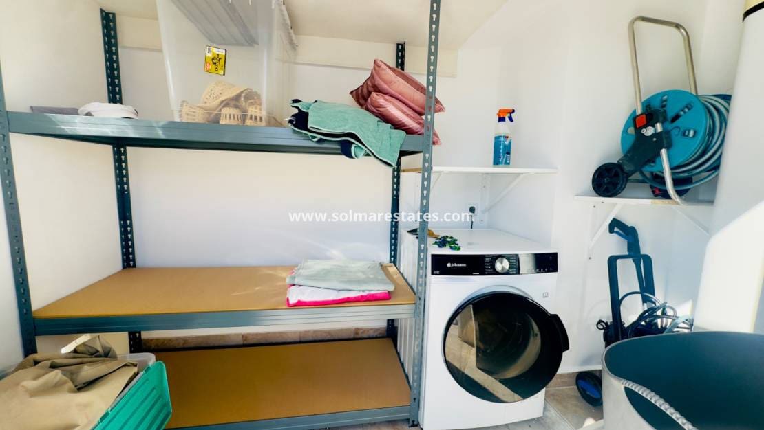 2 bedroom Apartment for sale in Los Altos with pool - € 299,000 (Ref: 9314292)