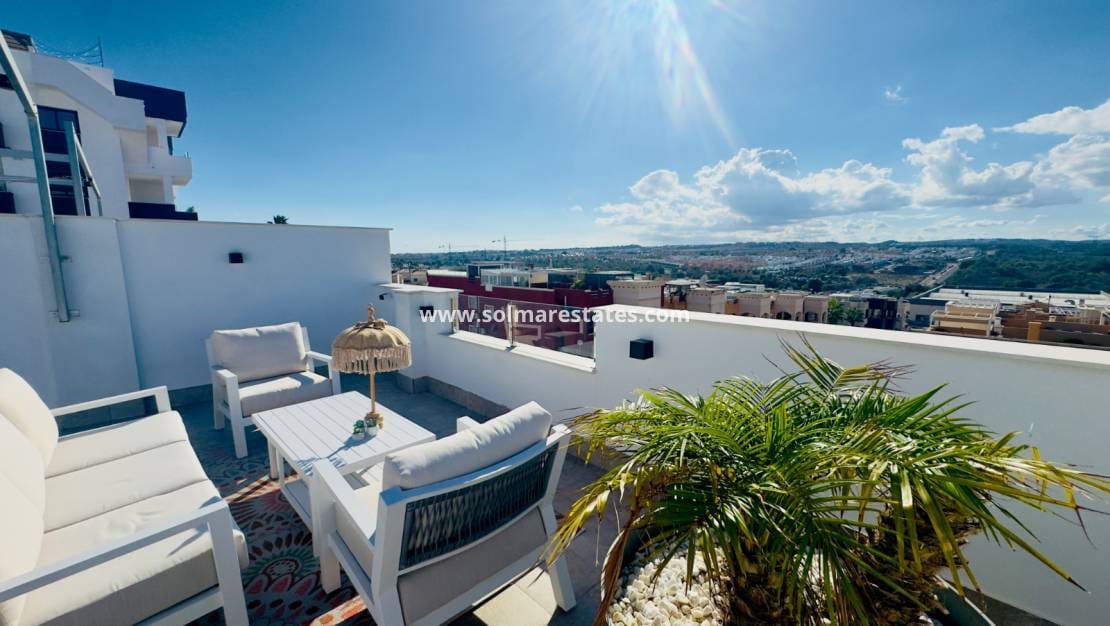 2 bedroom Apartment for sale in Los Altos with pool - € 299,000 (Ref: 9314292)