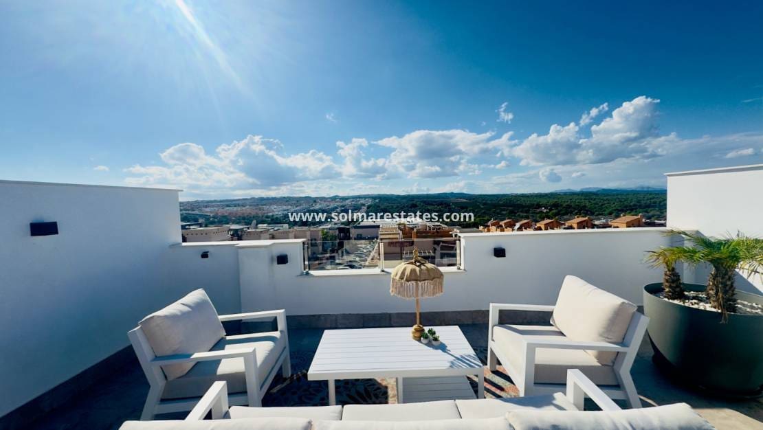 2 bedroom Apartment for sale in Los Altos with pool - € 299,000 (Ref: 9314292)