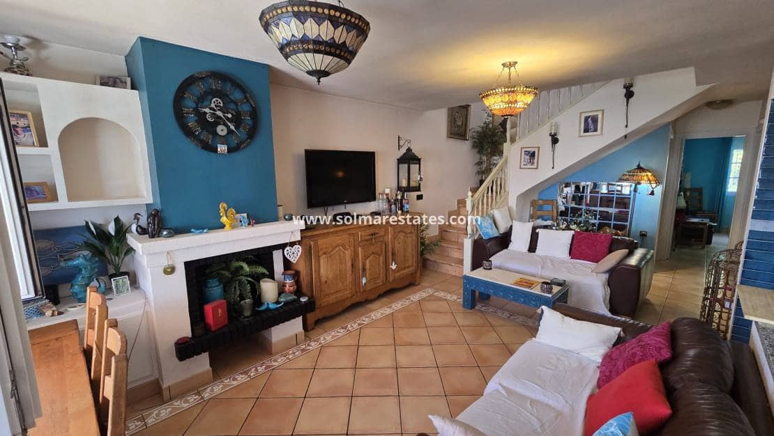 3 Zimmer Haus zu verkaufen in Villamartin mit Pool - 239.950 € (Ref: 9314293)