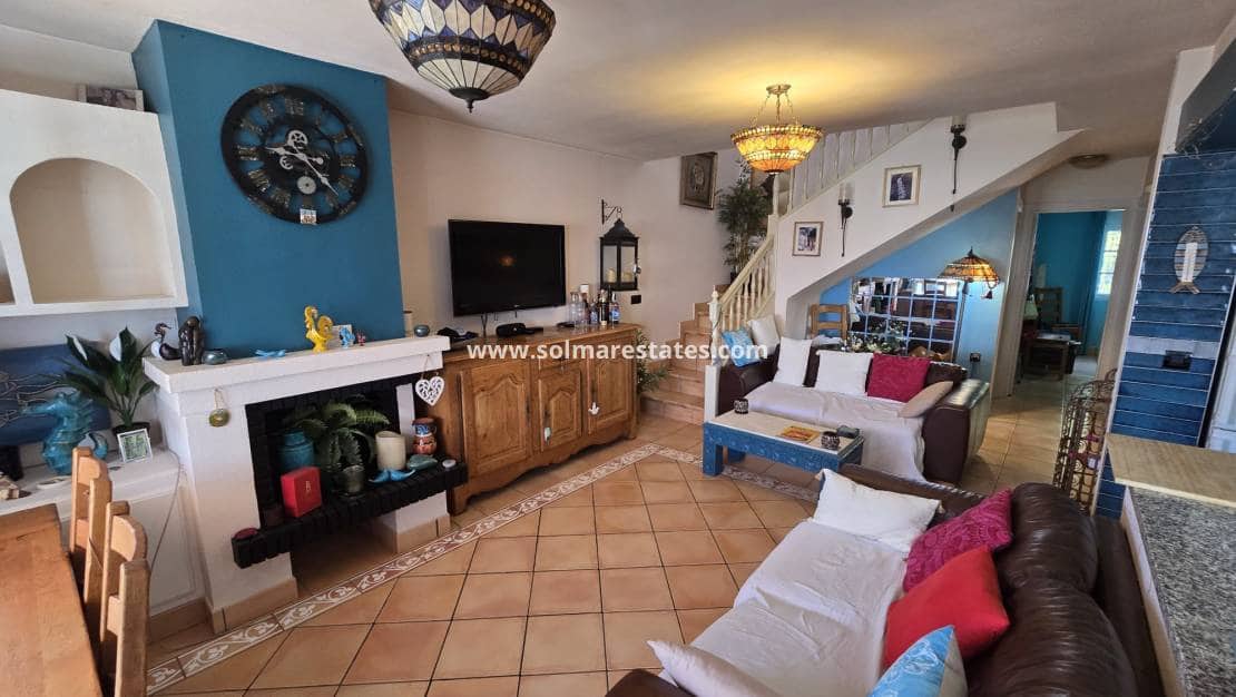 3 Zimmer Haus zu verkaufen in Villamartin mit Pool - 239.950 € (Ref: 9314293)