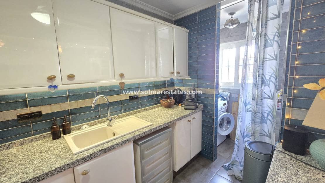 3 Zimmer Haus zu verkaufen in Villamartin mit Pool - 239.950 € (Ref: 9314293)