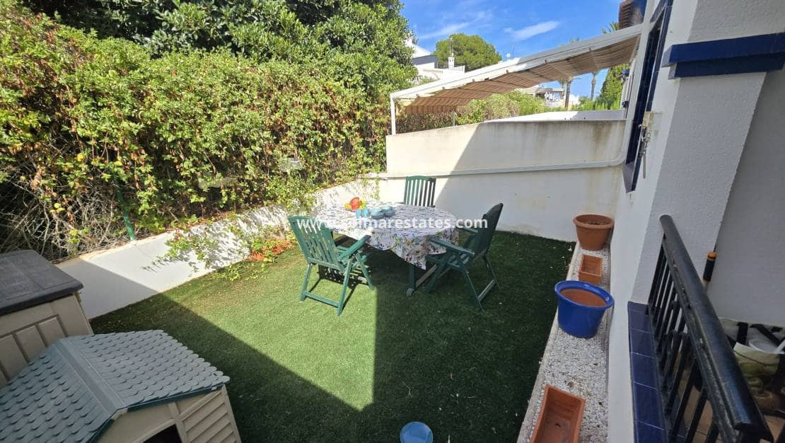 3 Zimmer Haus zu verkaufen in Villamartin mit Pool - 239.950 € (Ref: 9314293)