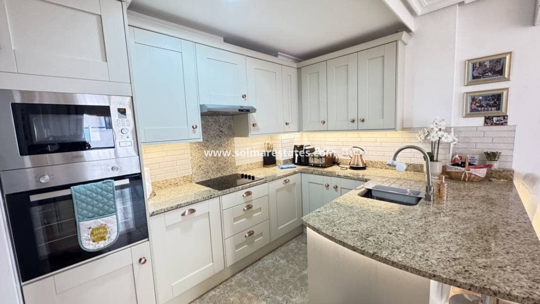 2 makuuhuone Huoneisto myytävänä paikassa Cabo Roig mukana uima-altaan - 189 995 € (Ref: 9328540)