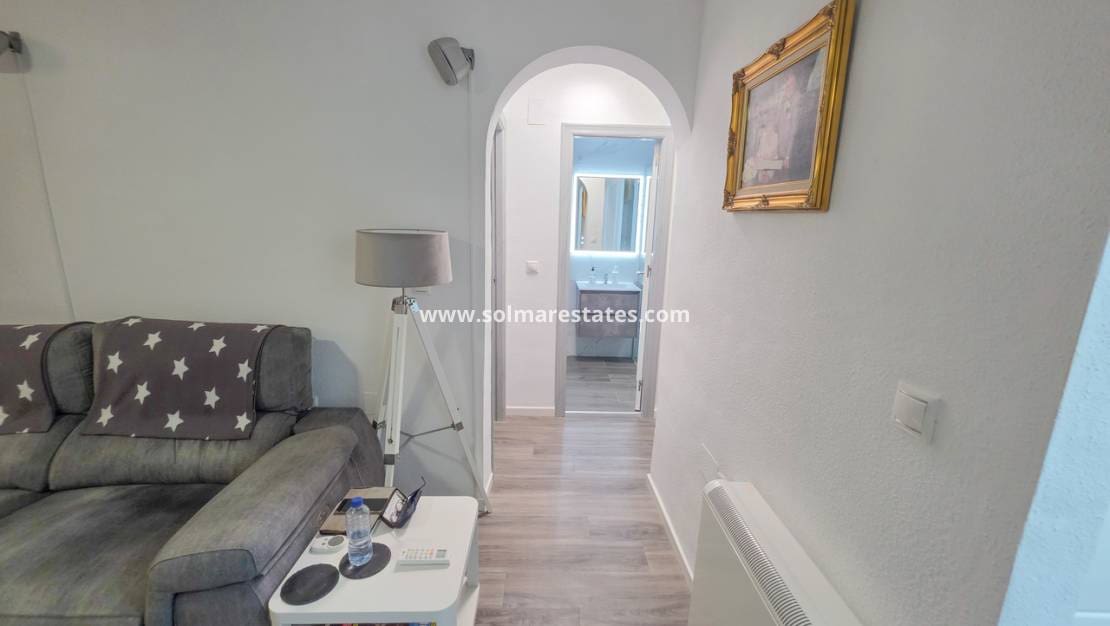 2 slaapkamer Appartement te koop in Los Montesinos met zwembad - € 135.000 (Ref: 9331291)