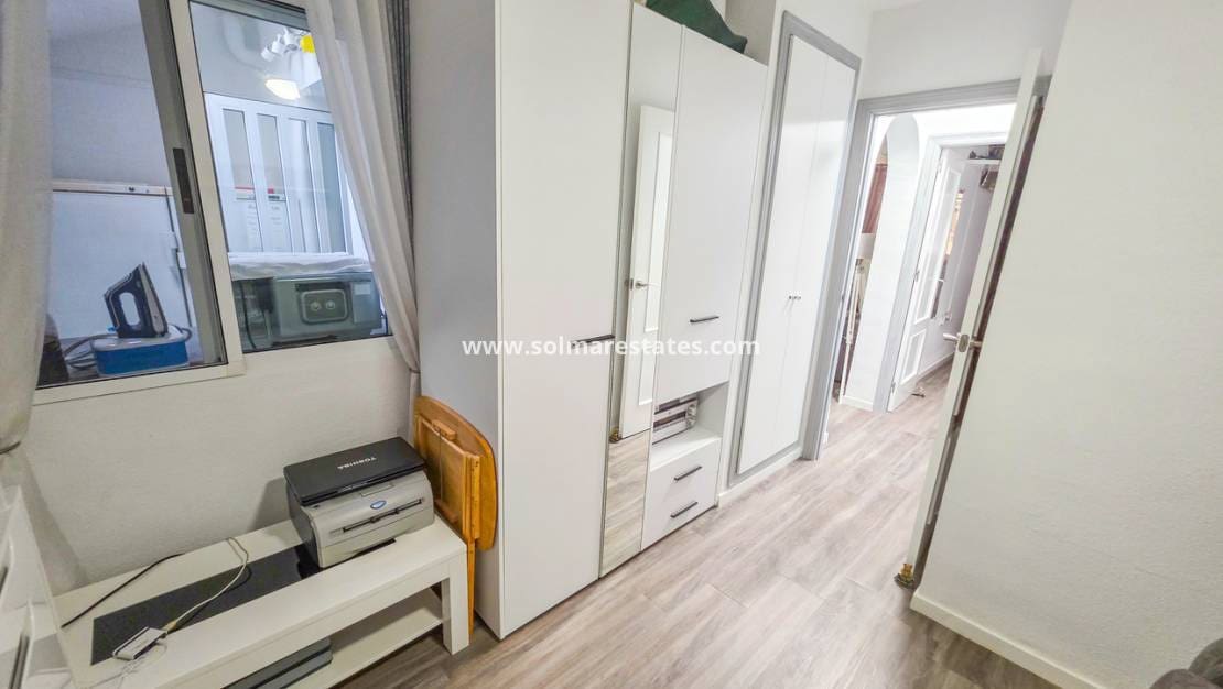 2 slaapkamer Appartement te koop in Los Montesinos met zwembad - € 135.000 (Ref: 9331291)