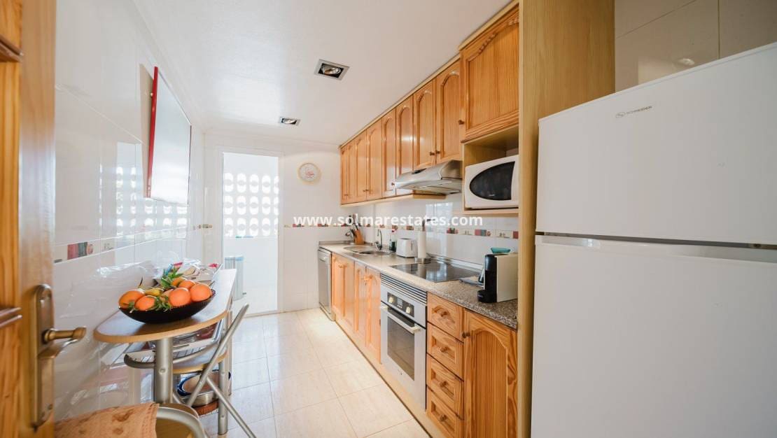 3 bedroom Apartment for sale in Playa Flamenca with pool - € 278,000 (Ref: 9332890)