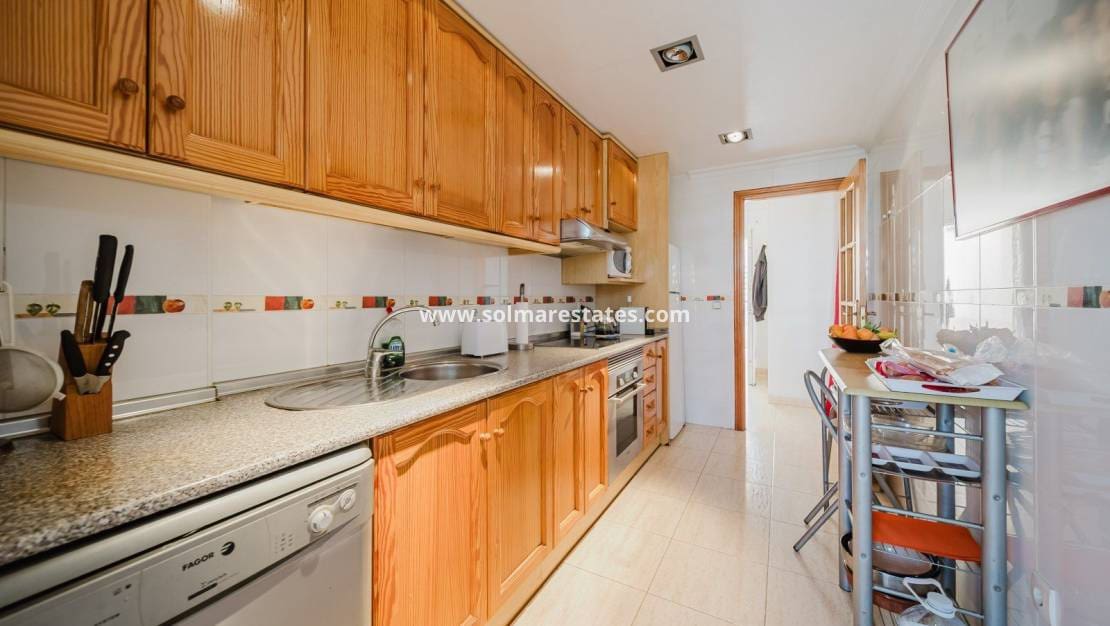 3 bedroom Apartment for sale in Playa Flamenca with pool - € 278,000 (Ref: 9332890)