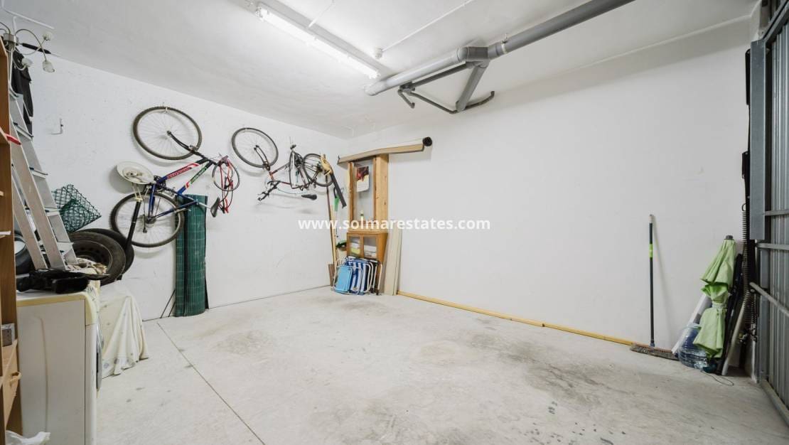 3 bedroom Apartment for sale in Playa Flamenca with pool - € 278,000 (Ref: 9332890)