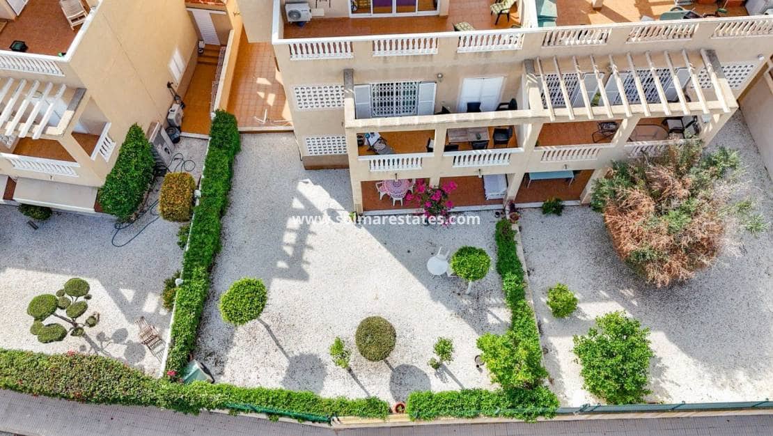 3 bedroom Apartment for sale in Playa Flamenca with pool - € 278,000 (Ref: 9332890)