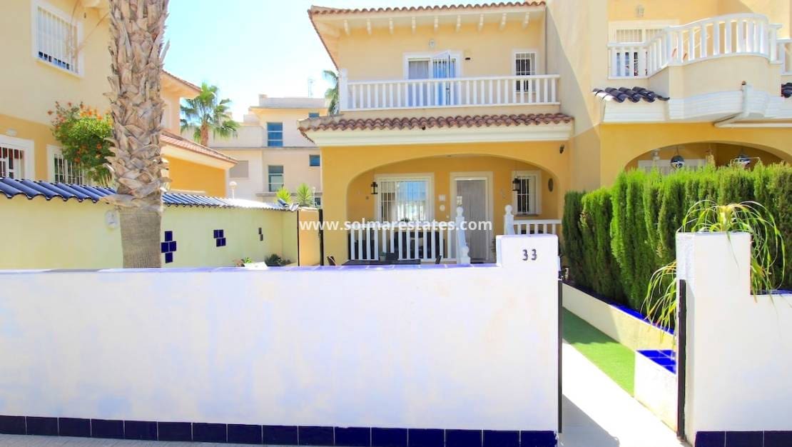 2 quarto Moradia Geminada para venda em Dona Pepa com piscina - 225 000 € (Ref: 9341728)