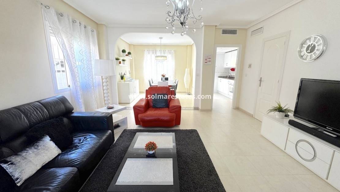 2 quarto Moradia Geminada para venda em Dona Pepa com piscina - 225 000 € (Ref: 9341728)