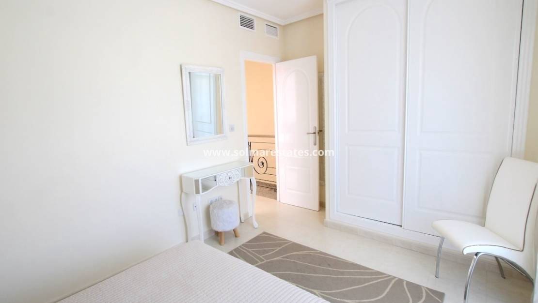 2 quarto Moradia Geminada para venda em Dona Pepa com piscina - 225 000 € (Ref: 9341728)