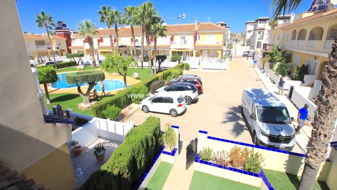 2 quarto Moradia Geminada para venda em Dona Pepa com piscina - 225 000 € (Ref: 9341728)