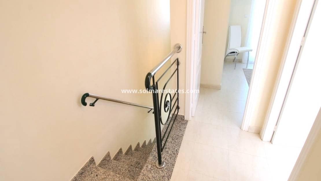 2 quarto Moradia Geminada para venda em Dona Pepa com piscina - 225 000 € (Ref: 9341728)