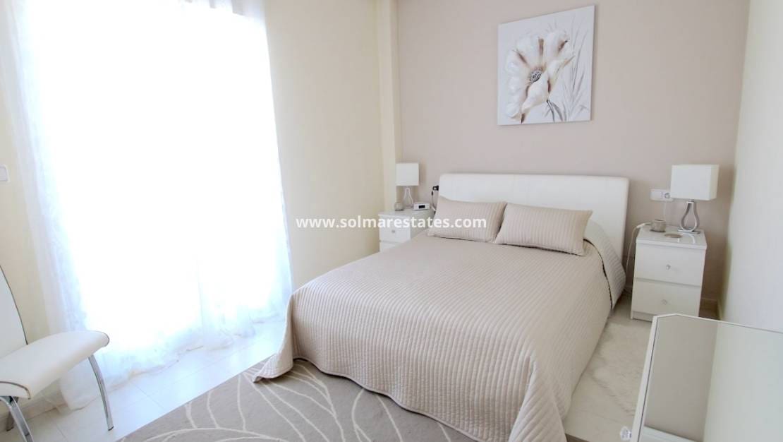 2 quarto Moradia Geminada para venda em Dona Pepa com piscina - 225 000 € (Ref: 9341728)