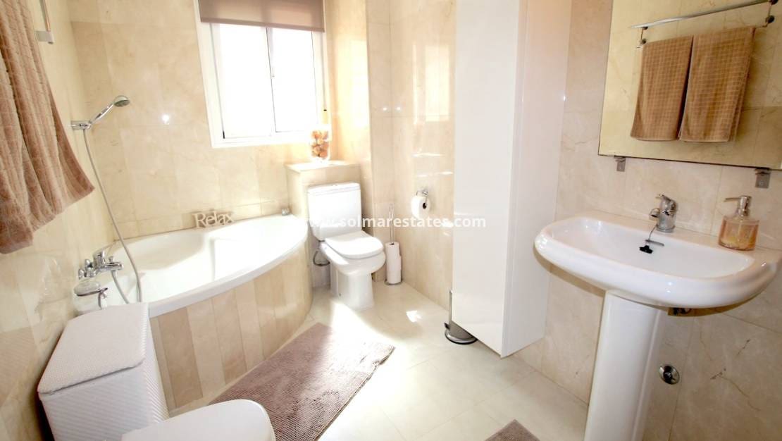 2 quarto Moradia Geminada para venda em Dona Pepa com piscina - 225 000 € (Ref: 9341728)