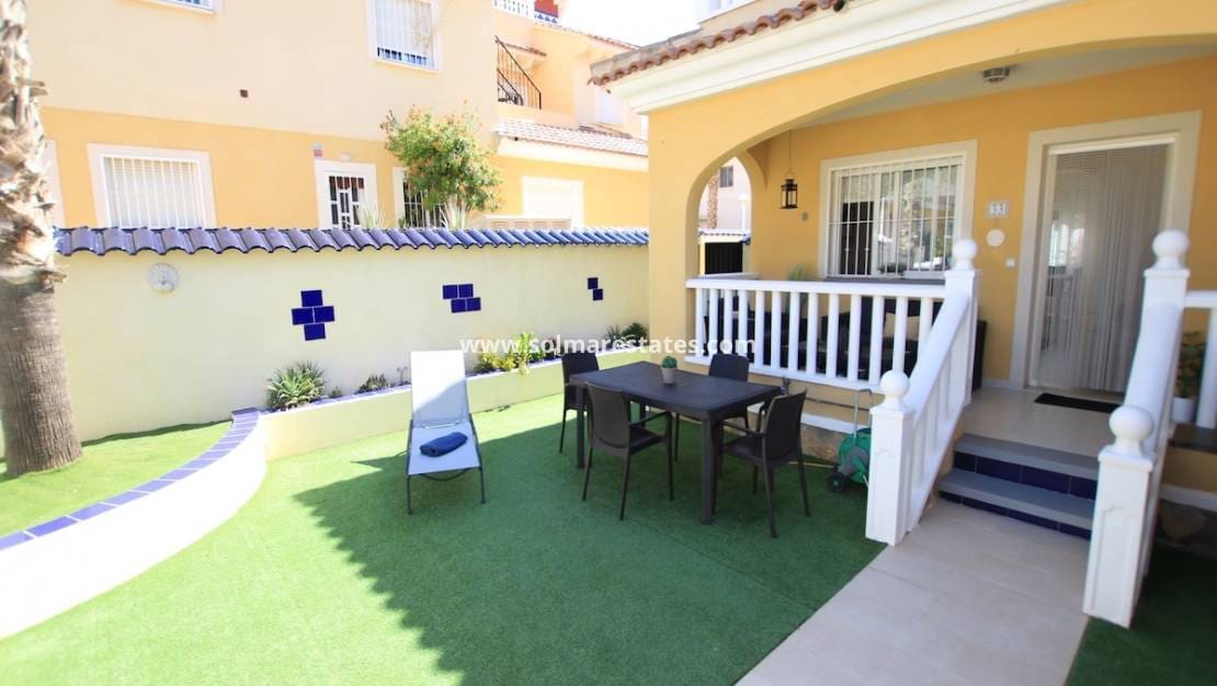 2 quarto Moradia Geminada para venda em Dona Pepa com piscina - 225 000 € (Ref: 9341728)