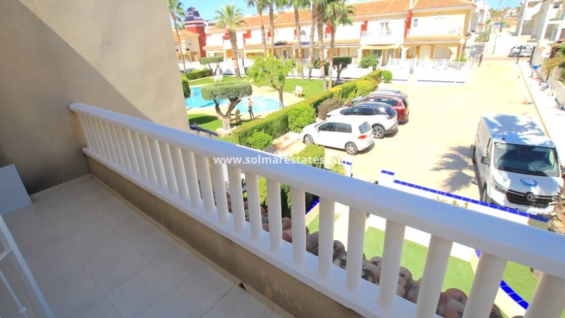 2 quarto Moradia Geminada para venda em Dona Pepa com piscina - 225 000 € (Ref: 9341728)