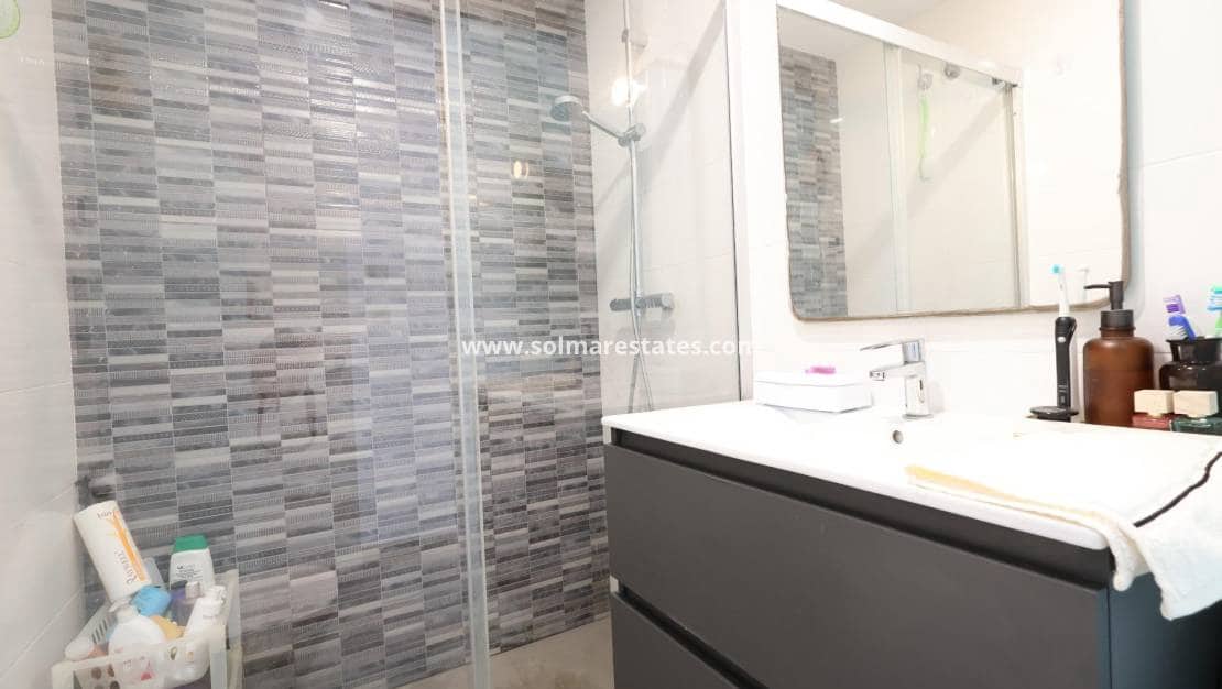 2 chambre Appartement à vendre à Pilar de la Horadada avec piscine - 225 000 € (Ref: 9341731)