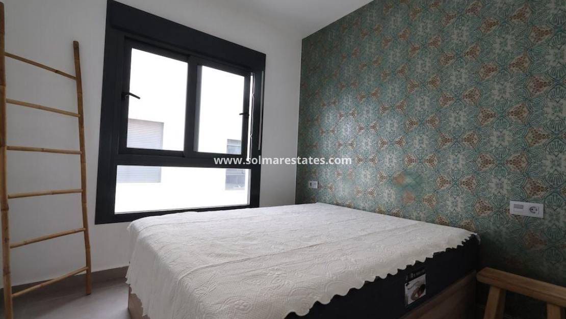 2 bedroom Apartment for sale in Pilar de la Horadada with pool - € 223,000 (Ref: 9341731)