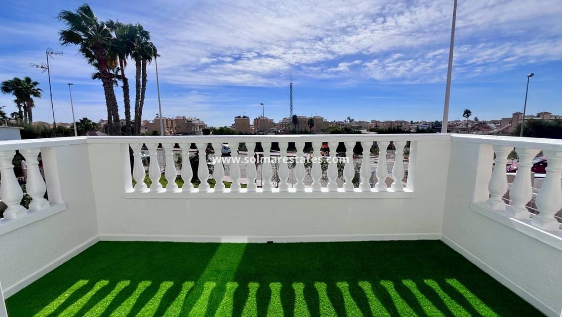 1 chambre Appartement à vendre à Playa Flamenca avec piscine - 170 000 € (Ref: 9347989)