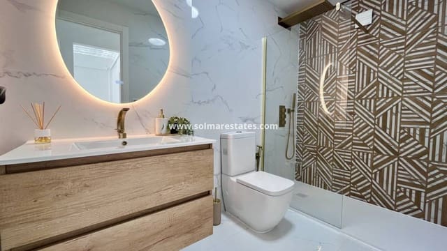 1 chambre Appartement à vendre à Playa Flamenca, Orihuela avec piscine - 170 000 € (Ref: 9347989)