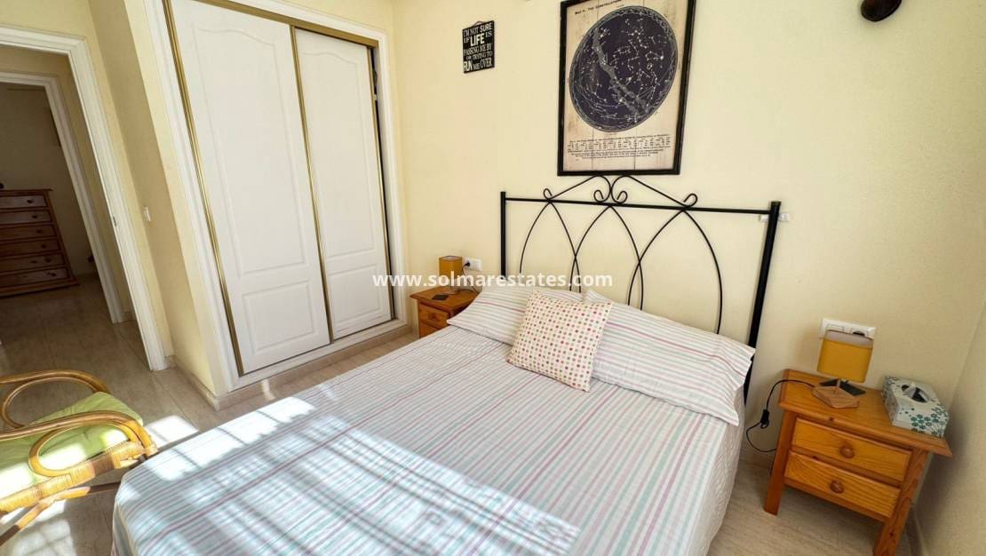 3 bedroom Townhouse for sale in Villamartin with pool - € 199,995 (Ref: 9350004)