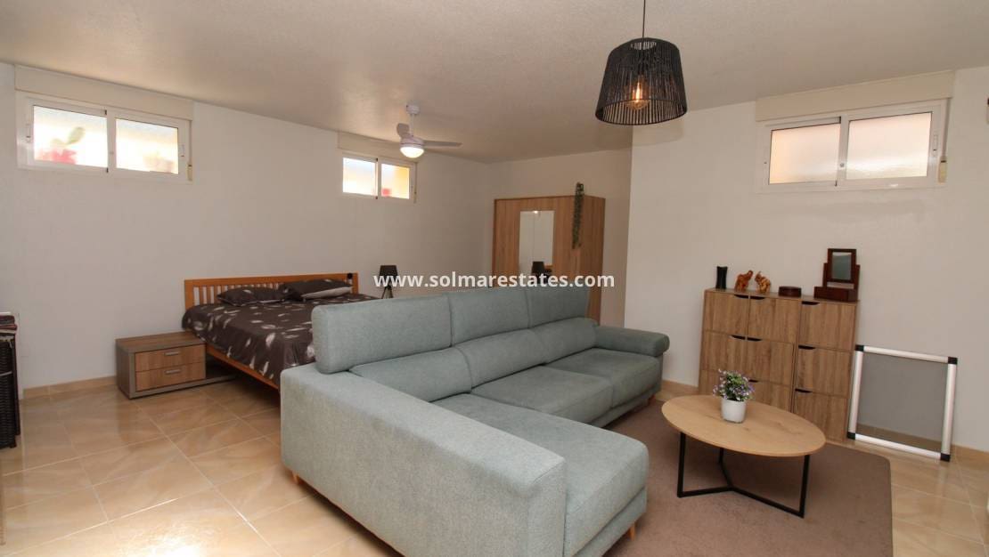 4 camera da letto Villetta Bifamiliare in vendita in San Miguel de Salinas con piscina - 239.995 € (Rif: 9352125)