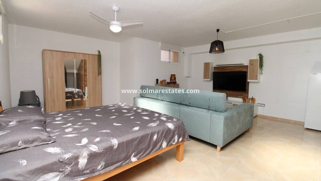 4 camera da letto Villetta Bifamiliare in vendita in San Miguel de Salinas con piscina - 239.995 € (Rif: 9352125)