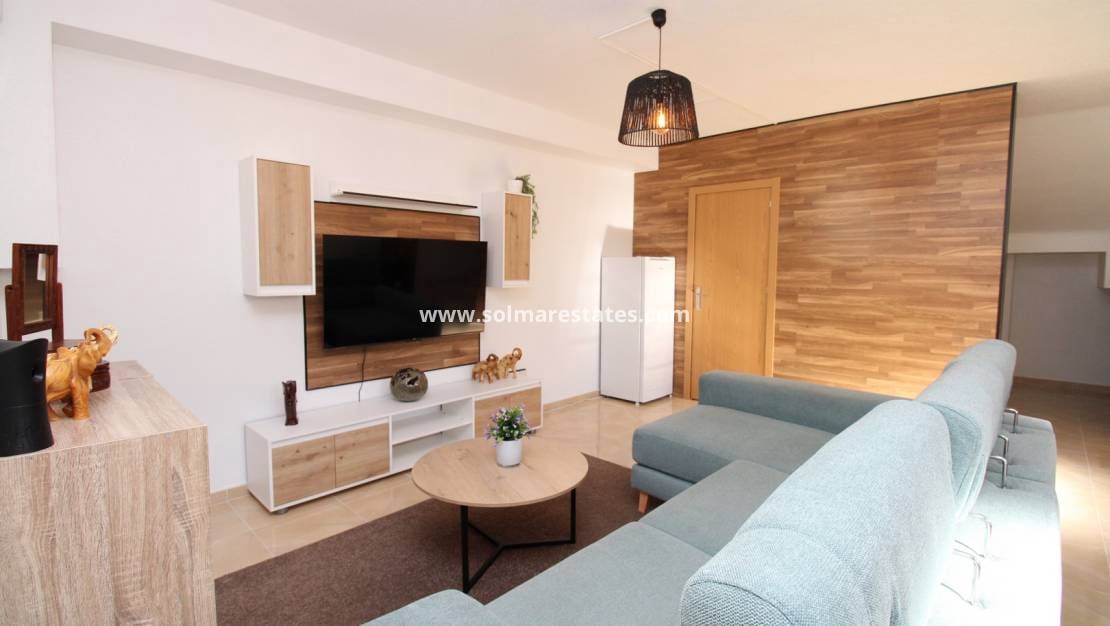 4 camera da letto Villetta Bifamiliare in vendita in San Miguel de Salinas con piscina - 239.995 € (Rif: 9352125)