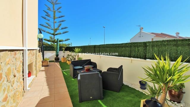 4 camera da letto Villetta Bifamiliare in vendita in San Miguel de Salinas con piscina - 239.995 € (Rif: 9352125)