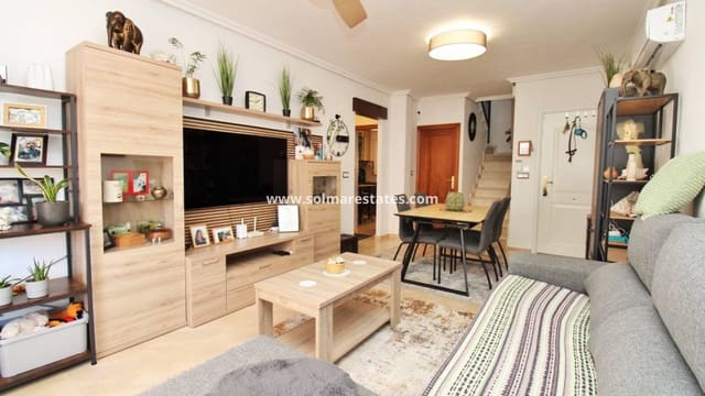 4 camera da letto Villetta Bifamiliare in vendita in San Miguel de Salinas con piscina - 239.995 € (Rif: 9352125)