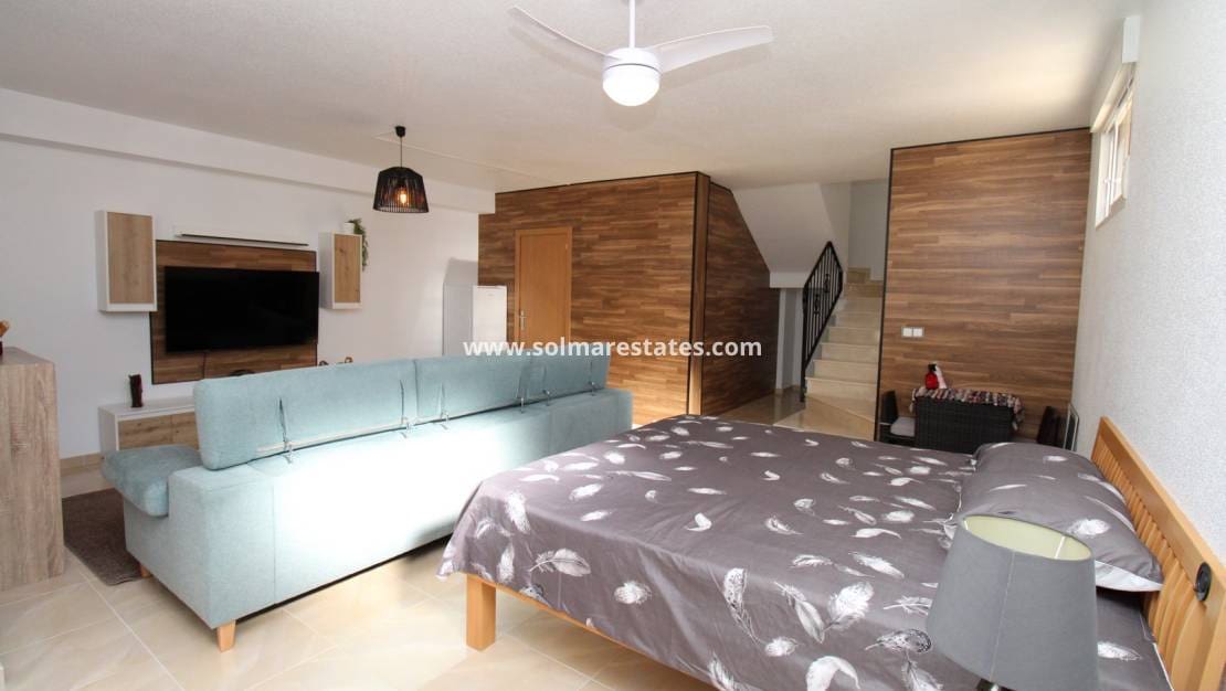 4 camera da letto Villetta Bifamiliare in vendita in San Miguel de Salinas con piscina - 239.995 € (Rif: 9352125)