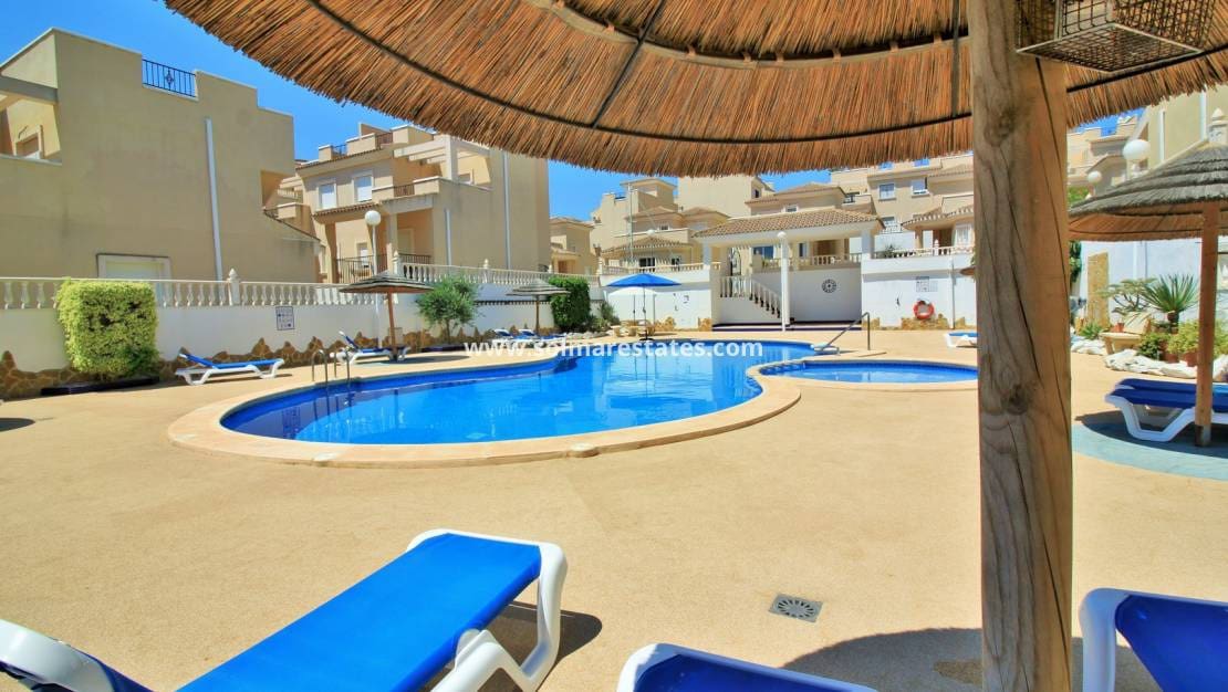 4 camera da letto Villetta Bifamiliare in vendita in San Miguel de Salinas con piscina - 239.995 € (Rif: 9352125)