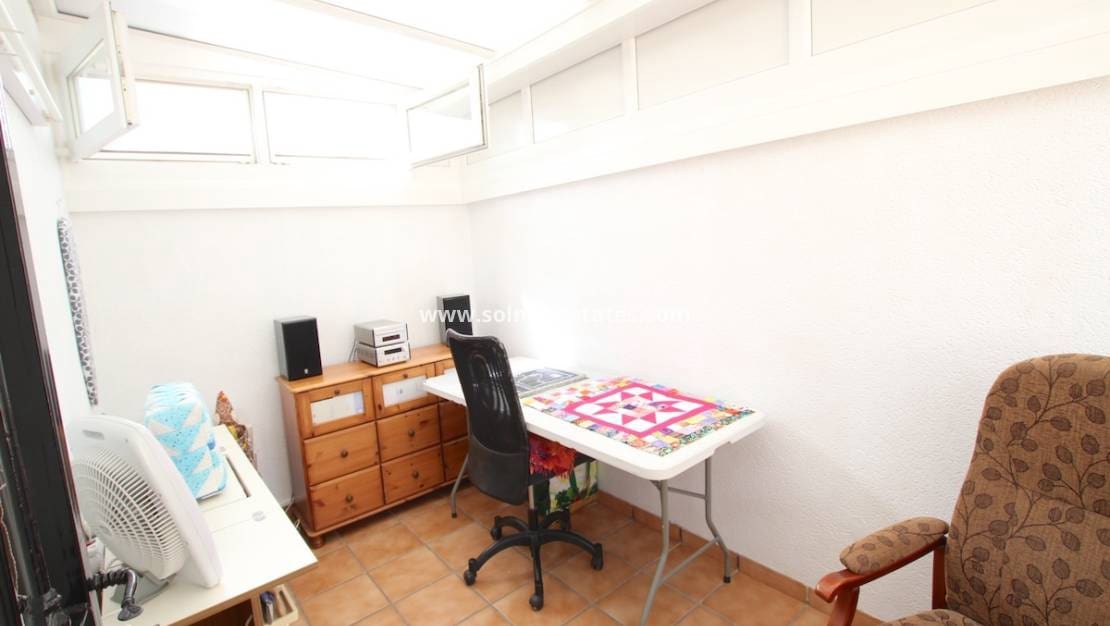 3 chambre Maison de Ville à vendre à Villamartin avec piscine - 215 000 € (Ref: 9353942)