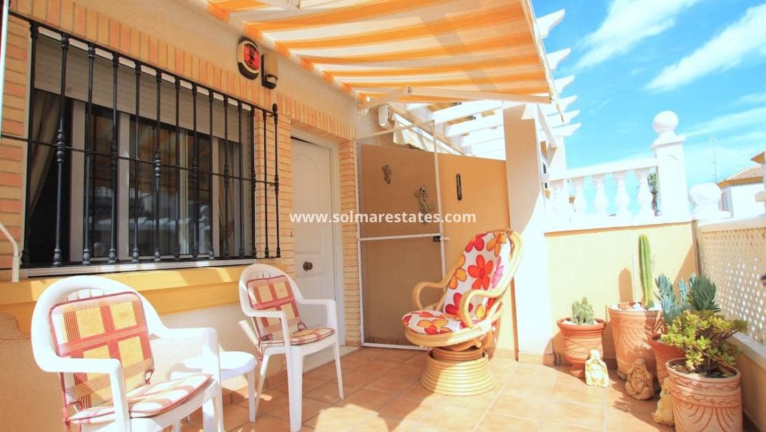 3 chambre Maison de Ville à vendre à Villamartin avec piscine - 215 000 € (Ref: 9353942)