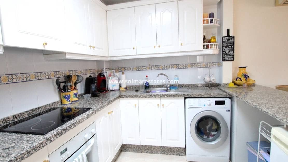 3 chambre Maison de Ville à vendre à Villamartin avec piscine - 215 000 € (Ref: 9353942)