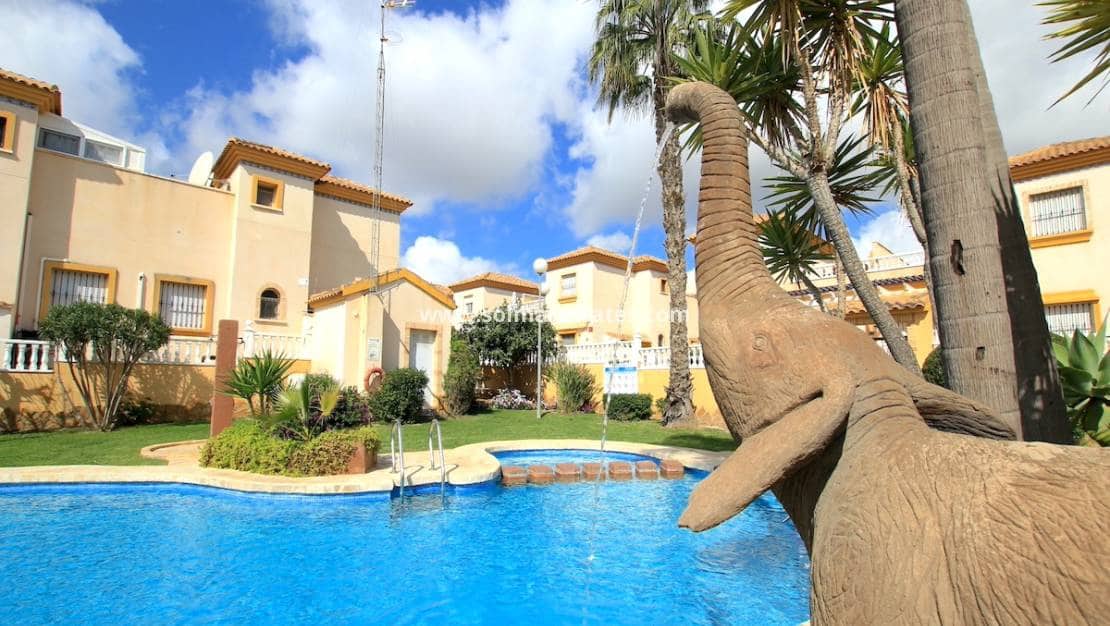 3 chambre Maison de Ville à vendre à Villamartin avec piscine - 215 000 € (Ref: 9353942)