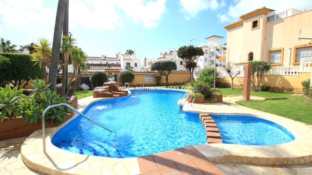 3 bedroom Townhouse for sale in Villamartin, Orihuela with pool - € 215,000 (Ref: 9353942)
