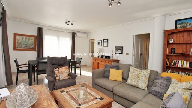 4 sovrum Villa till salu i Playa Flamenca, Orihuela med pool - 379 000 € (Ref: 9357490)