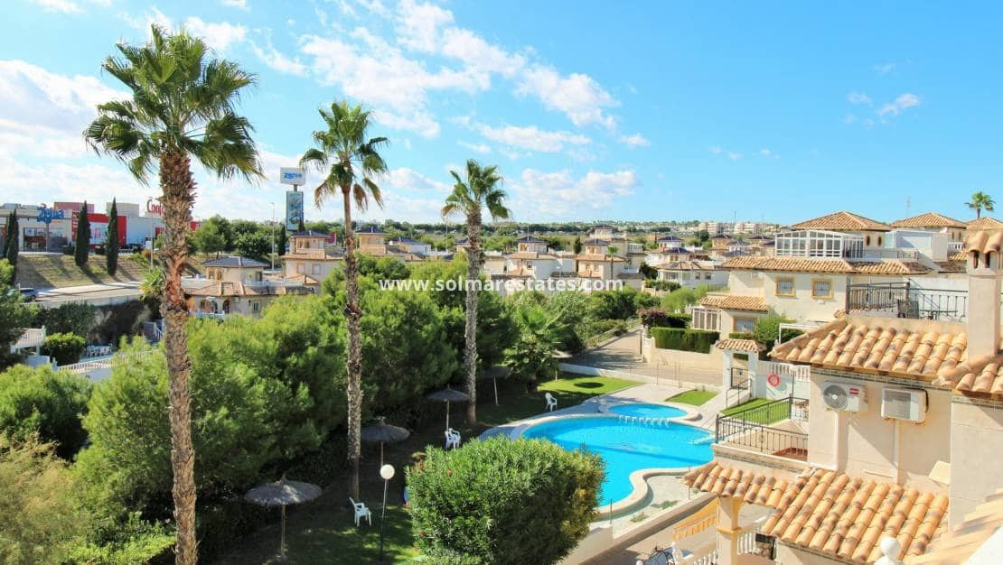 4 sovrum Villa till salu i Playa Flamenca med pool - 379 000 € (Ref: 9357490)