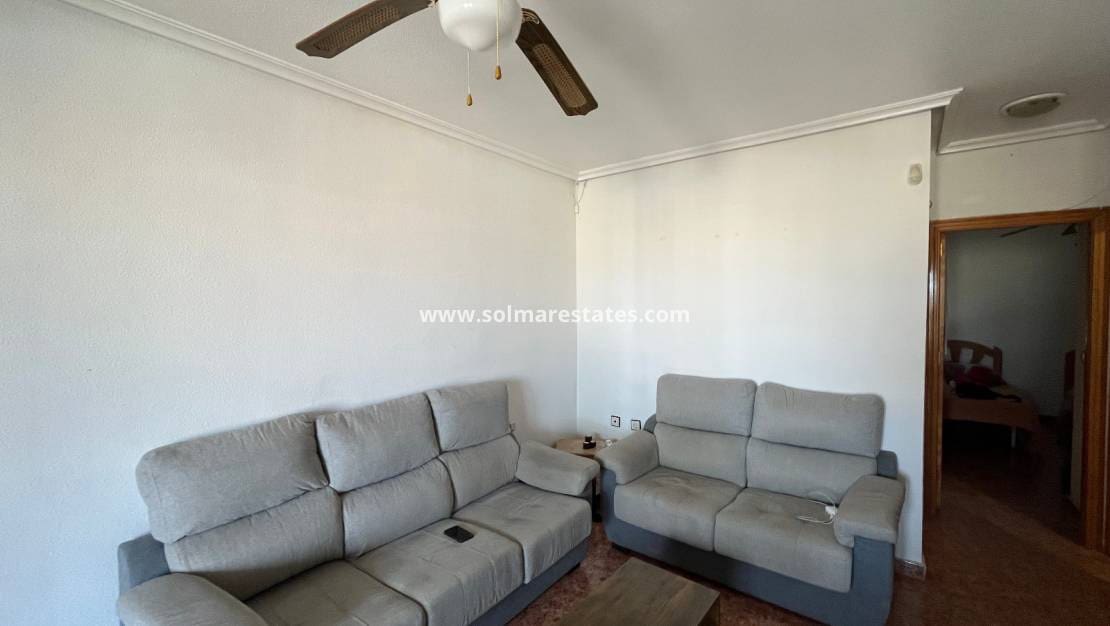 2 Zimmer Apartment zu verkaufen in Los Altos mit Pool - 139.995 € (Ref: 9357492)